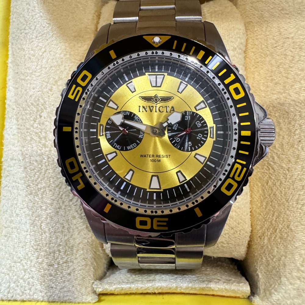 Vintage Invicta 6063 Sport Divers Day & Date Yellow Staineless Watch